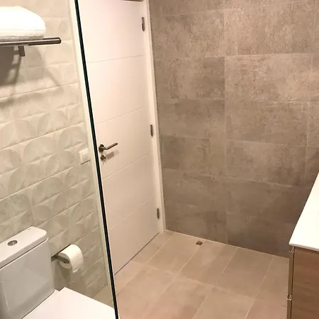 Fantastic 4 Bedroom With Ocean Views! Апартаменты *