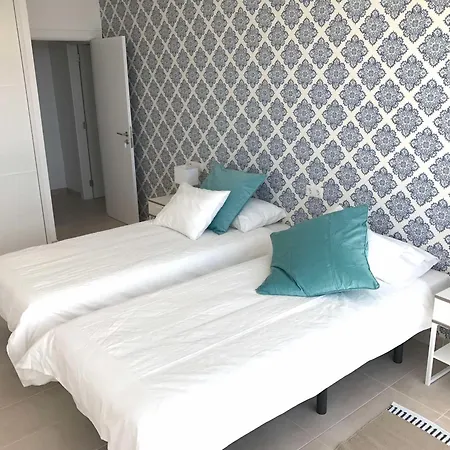 Fantastic 4 Bedroom With Ocean Views! * Санта-Крус-де-Тенерифе