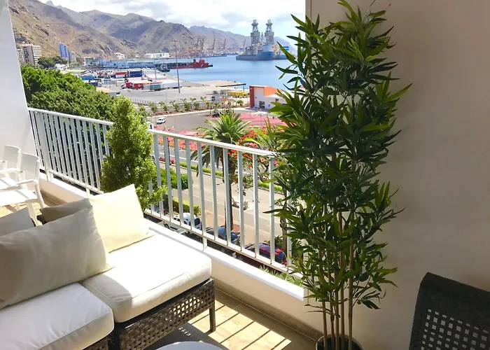 Daire Fantastic 4 Bedroom With Ocean Views! *